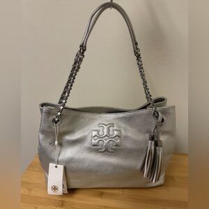 Tory Burch Thea Chain Shoulder Tote Bag Silver Leather, *New With Defects